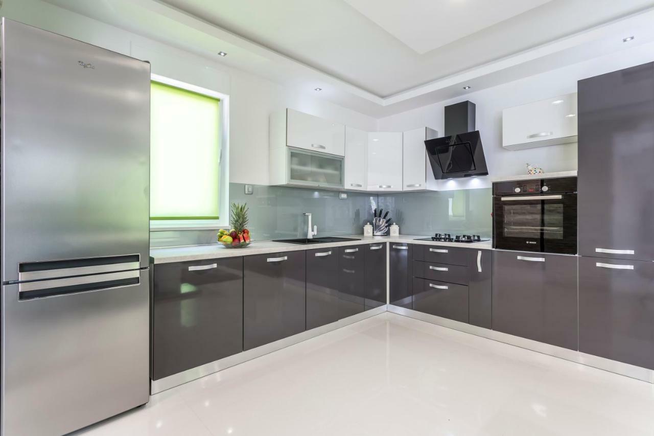 Sea Pearl Luxury Apartment Podstrana Exterior foto